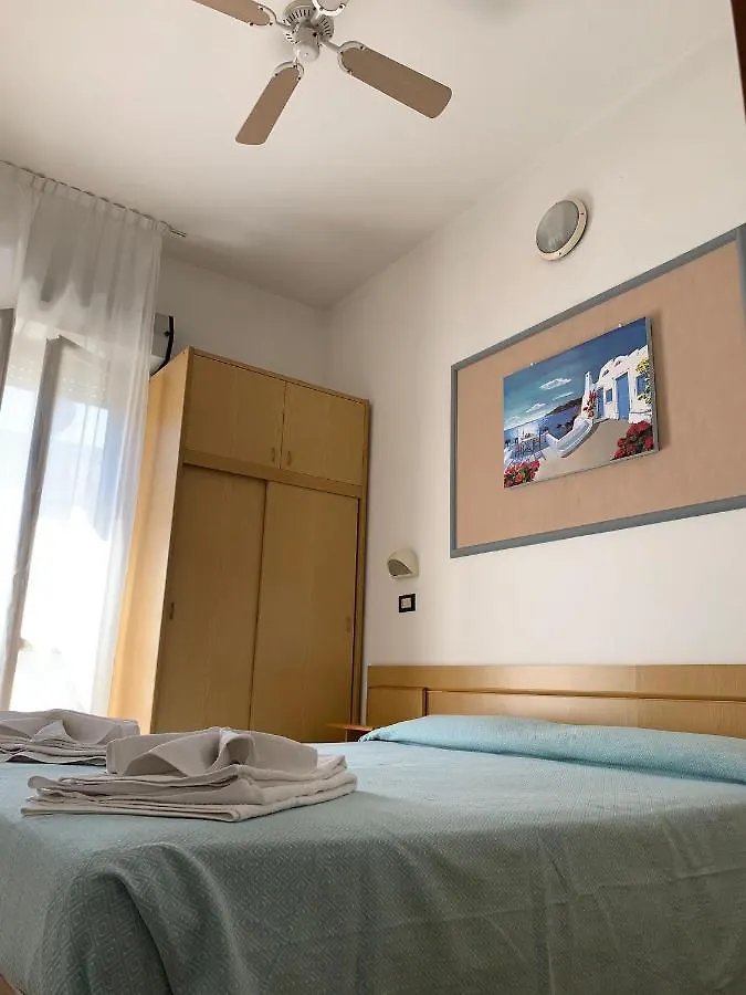 Hotel Tre Grazie Rimini 3*,