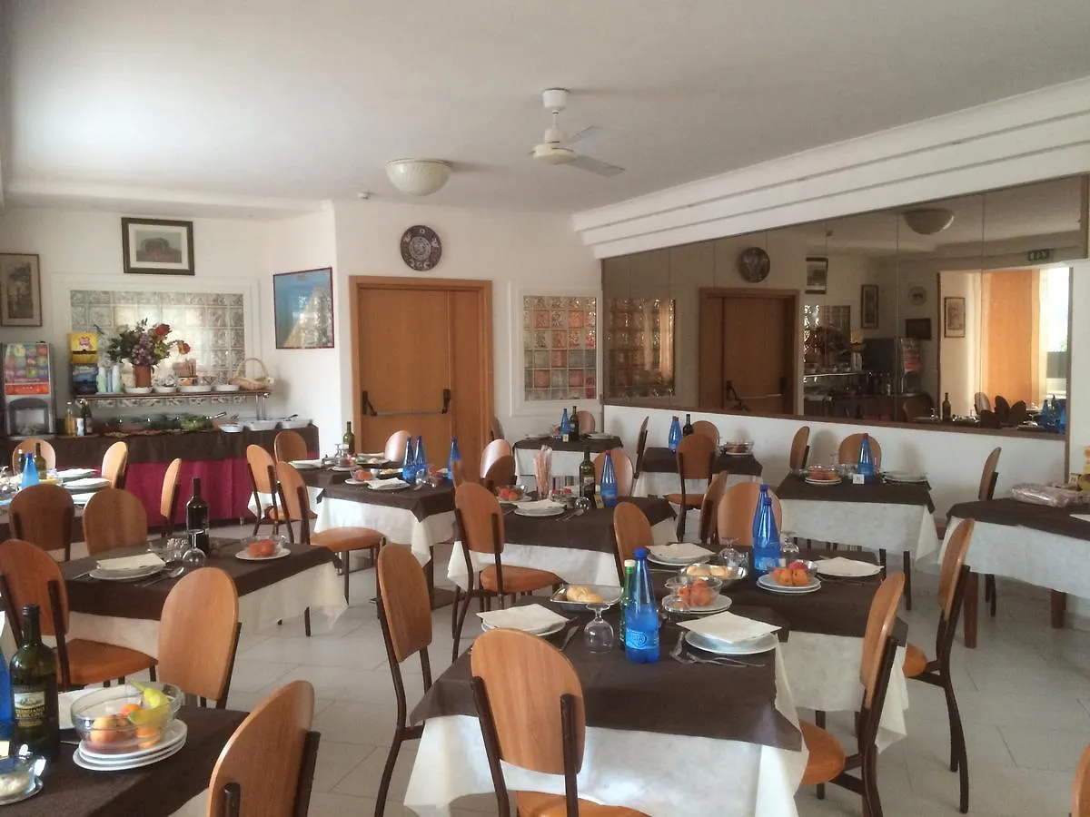 Hotel Tre Grazie Rimini 3*,  Italien